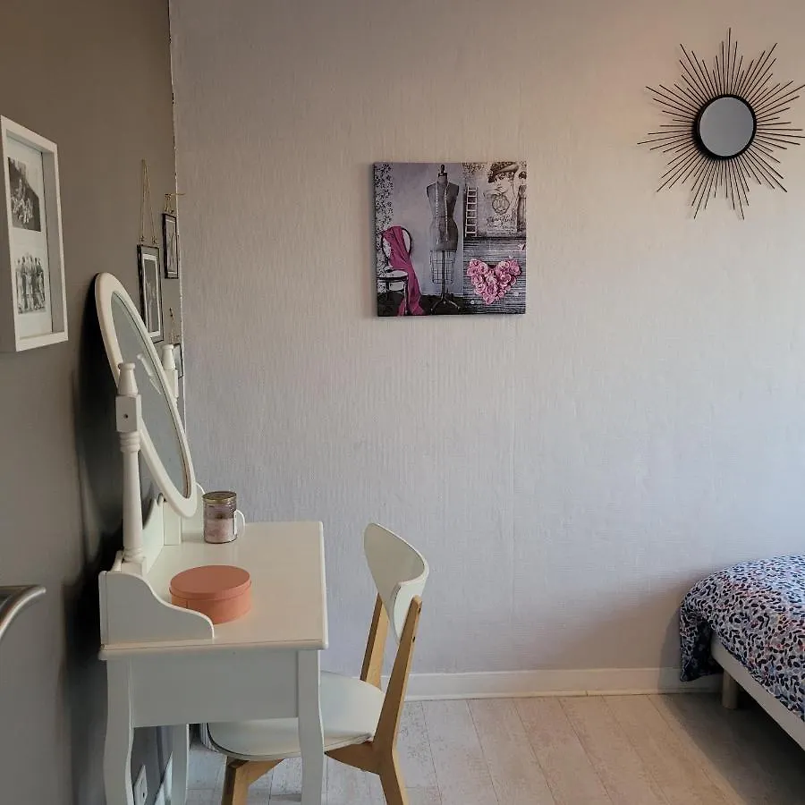 Charmant Appartement A Deux Pas Du Centre Historique Quimper 0*,  France